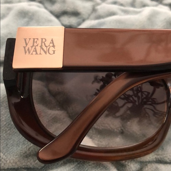 Vera Wang Sunglasses main image 4